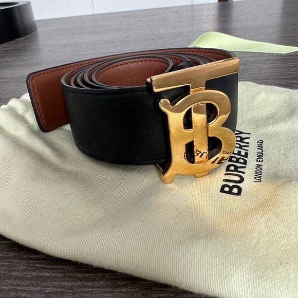 Burberry Accessories - BURBERRY reversible belt! 100% authentic